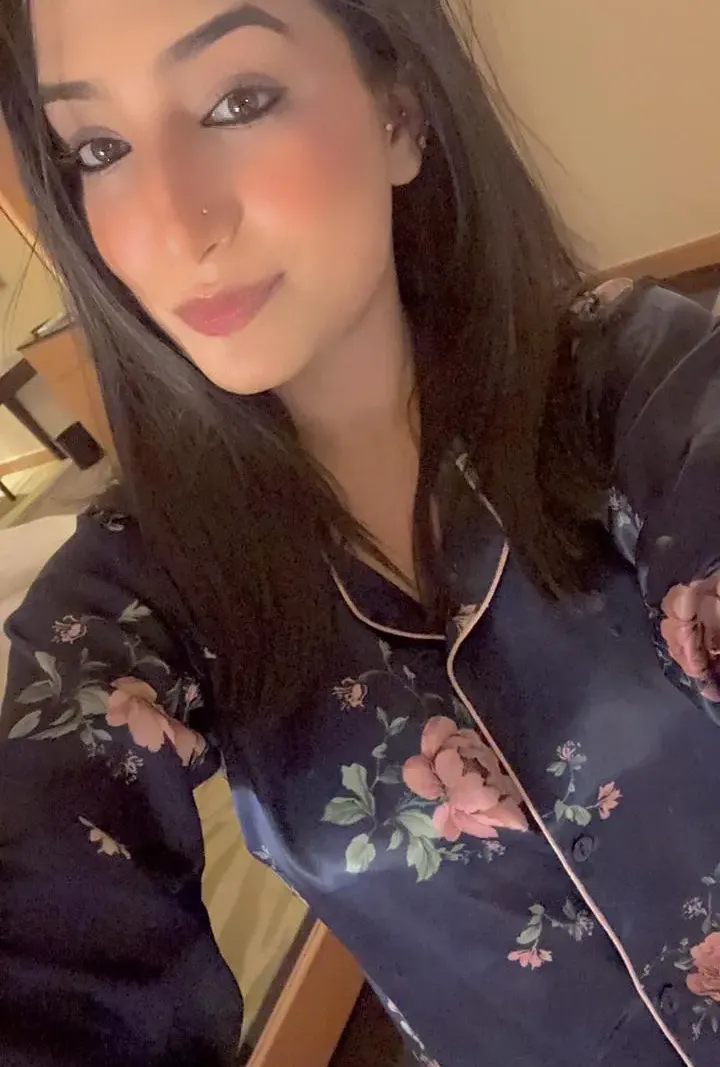 Mahi Bose, verified companion in Basni
